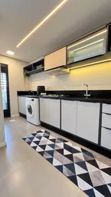 Comfortable, modern, and in an excellent location - Image 3