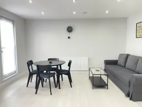 40%off|LongStays|Parking|Contractors|Wi-Fi|Sleeps4 - Image 5