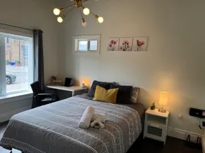 Urban Nest - Windsor 1Bd + 1Bth (Budget Friendly) - Image 4