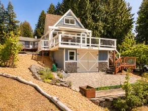 Walk to Beach • Sunset Water Views • King Loft• - Image 5