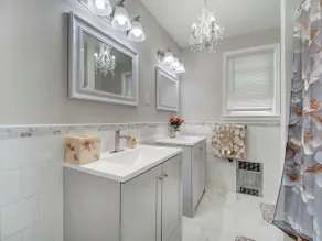 Stylish 3BR Apartment Near NYC/ 10 min to EWR - Image 3