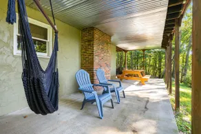 Caney Mountain Hideaway - Image 3