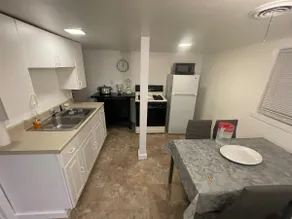 Tree Star Motel One bedroom, cozy apartment - Image 3
