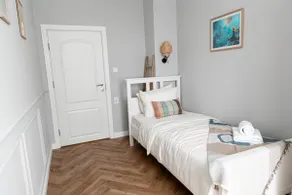 Style and Comfort, TOP Location, Free Parking! - Image 5