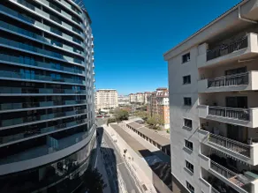 Brand New 1BR Pool & Jacuzzi On Site Parking Suite One - Image 5
