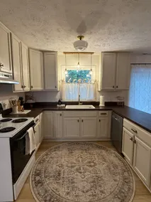 The Nook in Kilmarnock, Va - Image 2