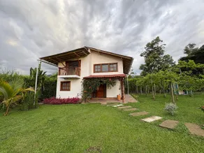 Cabin in Quindío: Private Jacuzzi and Disconnection - Image 2