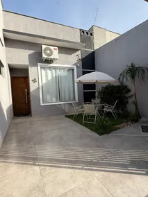 Modern house with garden to relax - Image 3