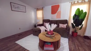 Zephyrhills | Sleeps 6| No Cleaning Fee - Image 2
