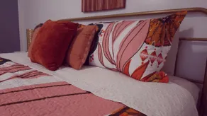 Zephyrhills | Sleeps 6| No Cleaning Fee - Image 3