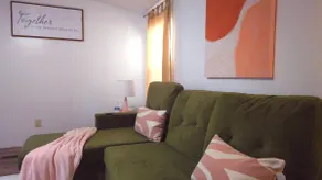 Zephyrhills | Sleeps 6| No Cleaning Fee - Image 4