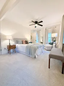 1Br Haven w/ Private Deck - Walk Downtown - Image 4