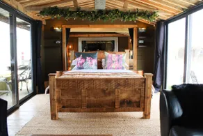 Drumcoltran Cabin by SkyBears Holidays - Puppy Lounge, Arcades, Games room - Image 2