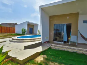Oceanfront bungalows + pool for 16 guests - Image 3