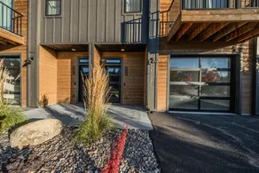 New 3BR/3BA Condo Steps from Flathead Lake - Image 5