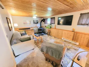 Private Retreat in Gold River - Image 3