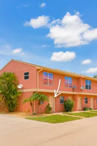 Tropical Retreat • 5 miles from Fort Myers Beach - Image 5