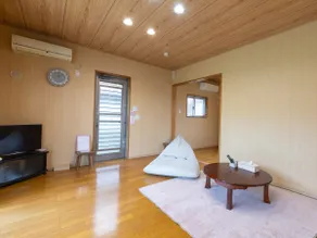 20-minute drive to Churaumi Aquarium/10-minute drive to Jungle Aquarium/Private house/With kitchen/With coin-operated washing machine and dryer - Image 4