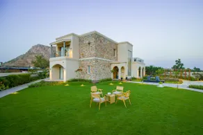 2BHK Escape W/ Pool, Garden & Outdoor Bar - Image 5