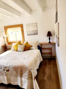 Parks Creek Cottage - Image 4