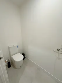 Gorgeous New House - Image 3