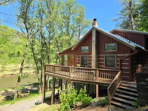 Riverfront Log Cabin w/ Hottub near West Jefferson - Image 2
