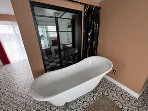 The Red Farm Suite at The Red Farm - Image 4