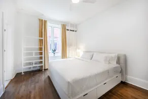 Modern Victorian House facing Westmount Park - Image 2
