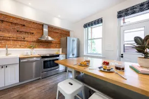 Modern Victorian House facing Westmount Park - Image 4