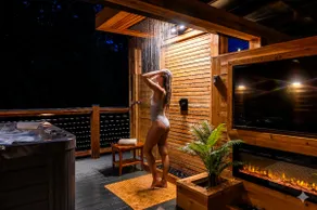 Adults Only, Hot Tub, Outdoor Shower, Romance - Image 2
