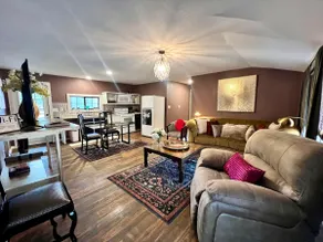 Beautifully decorated home w/ fabulous amenities! - Image 2