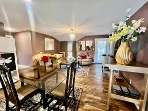 Beautifully decorated home w/ fabulous amenities! - Image 4