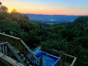 Spectacular Views Bear Pad Cabin*Hot Tub*KING Beds - Image 2