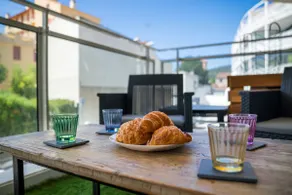 Cocon Azur – Poolside and beach relaxation - Image 5