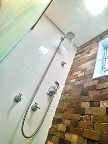 Stylishly equipped apartment in a club condominium - Image 2