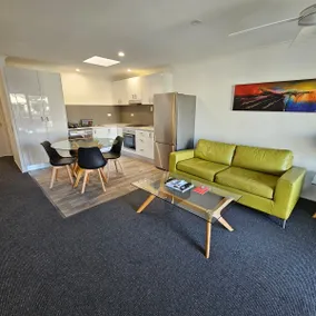 Noosa Lakes Resort - Image 2