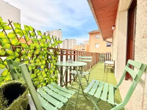 Belfort · Renovated house for 10 people | Private parking & - Image 3