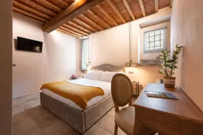 Dream villa in Chianti with panoramic garden - Image 3