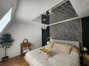 Suite with sauna, secret room and island bathtub - Image 2