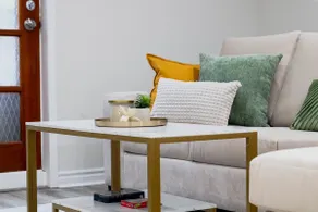 Spacious Renovated Suite|HWY 404|Fairview Mall - Image 3
