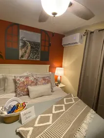 Private Quiet Suite/nice/clean/safe parking - Image 5