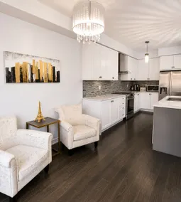 Modern Family Home•Fireplace•Backyard•NearBrampton - Image 3