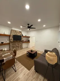 Chic City Apartment - Image 5