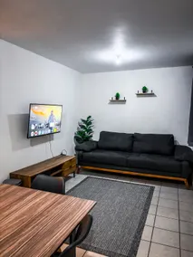 Accommodation 5 minutes from the Bullring - Image 2
