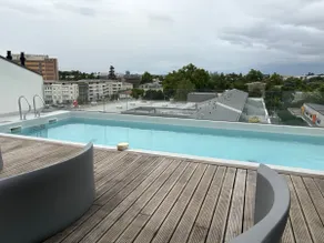 Spacious apartment in Talence - Image 2