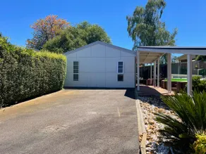Your Quiet 2BR Bungalow Retreat - Image 2