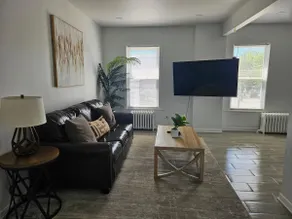 Adorable Apartment 2BD 1BTH | Waukegan - Image 3