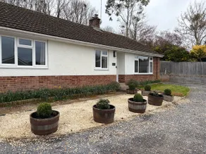 Cosy Country Retreat near Stonehenge & Salisbury - Image 3