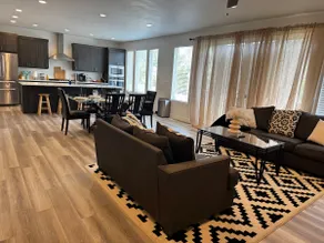 Spacious Modern House - Image 3