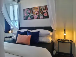 Theia Bayview Apartment | Couple Retreat - Image 3